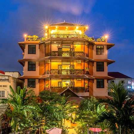 Jk Resident Hotel Siem Reap Eksteriør billede